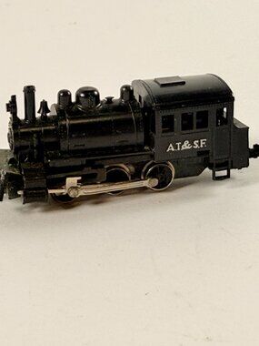 Life Like AT & SF N Scale Black Steam 0-4-0 Locomotive Engine 7782 Not Running